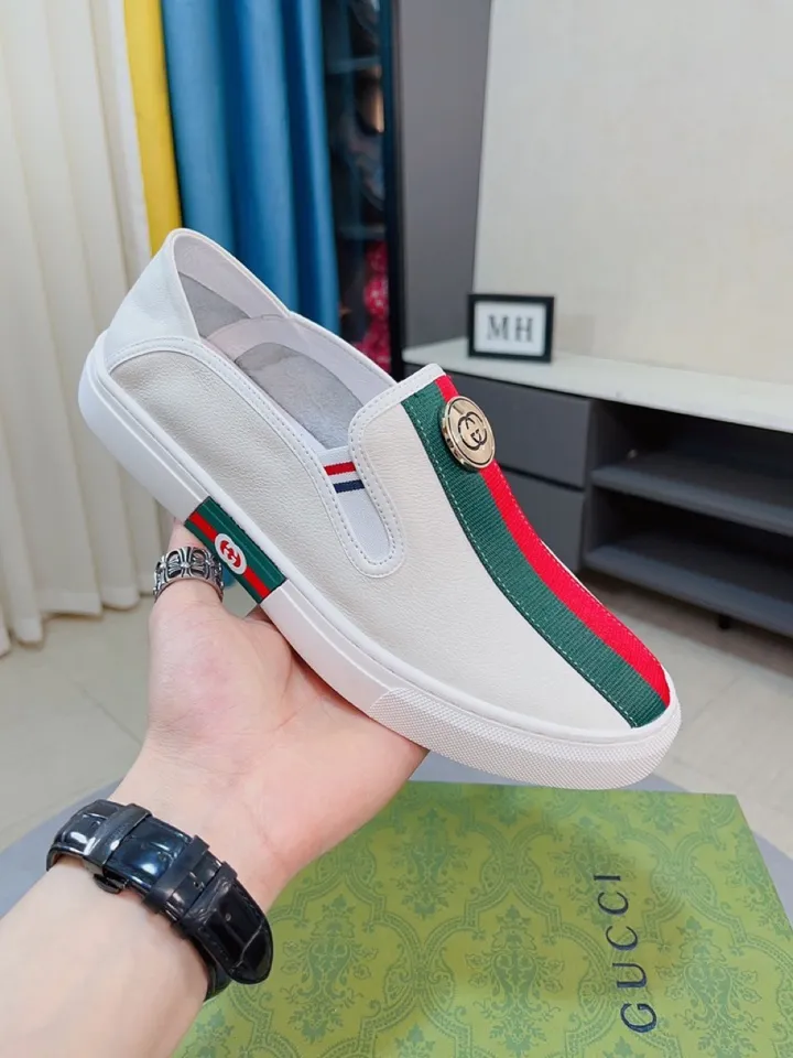 Men's shoes 💰420🌹🌹GUCCI [Gucci] New high-end brand of men's shoes, the latest fashionable casual men's shoes, trendy and versatile, relaxed and sporty style, uppers imported from Italy, first-layer cowhide, genuine leather lining, and ultra-fine workmanship. Original personalized fashionable rubber wear-resistant outsole, light and comfortable on the foot, size 38-44